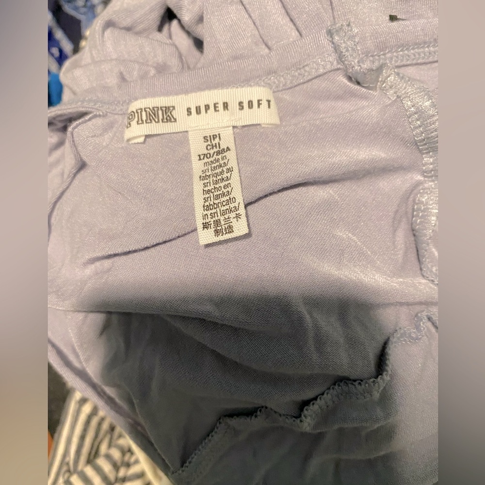 PINK SUPER SOFT  for women size S/P/ color gray good condition long sleeve shirt - Picture 4 of 5